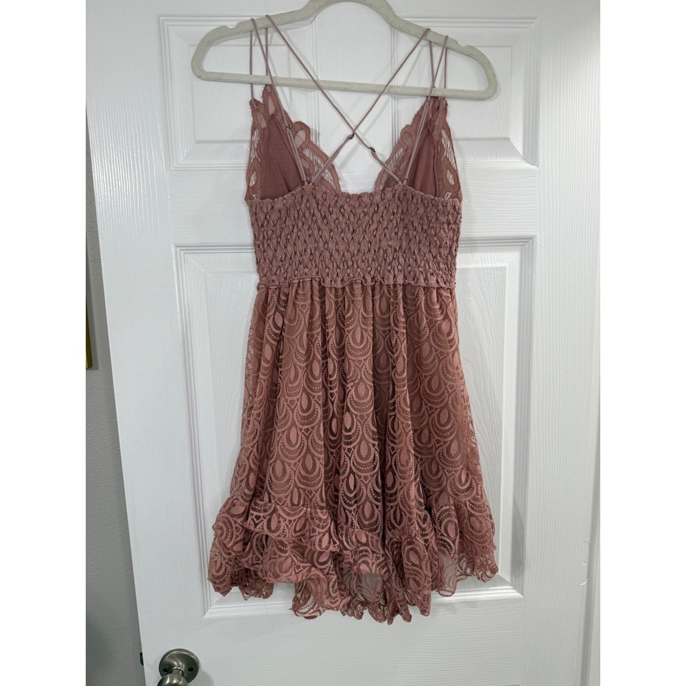 Free People FP One Adella Mini Dress Size Medium Rose Pink Excellent Lace Boho - Picture 5 of 8